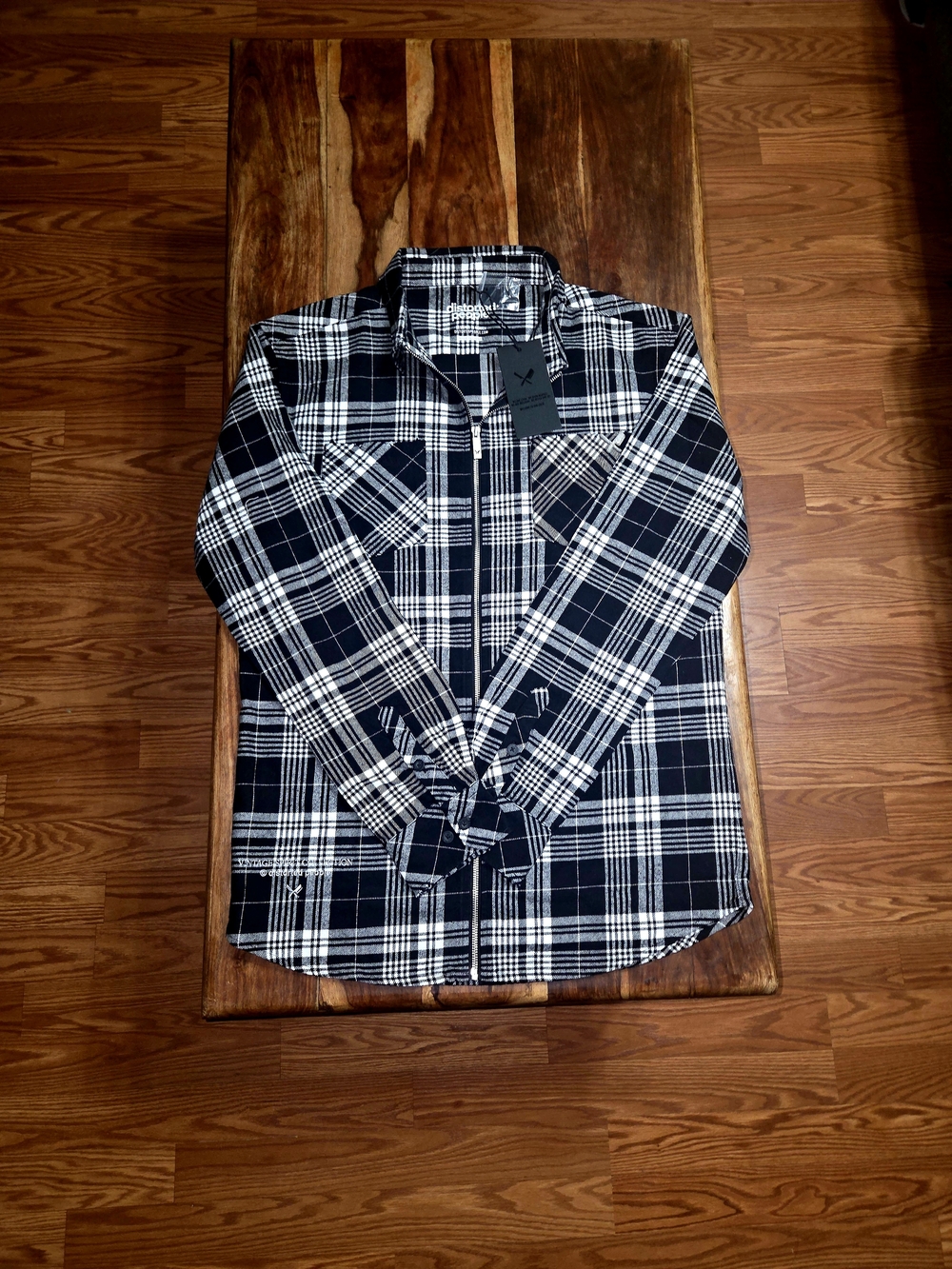 Distorted People Men's Black & White Zip-up Flannel